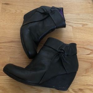 Black, Blowfish wedged ankle boots.
